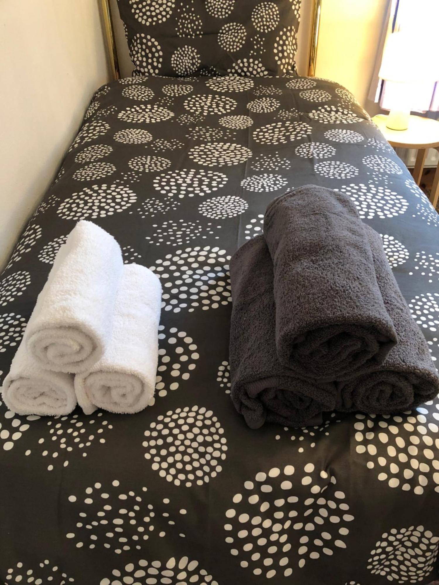 Four Seasons House Bed & Breakfast Милфорд Екстериор снимка